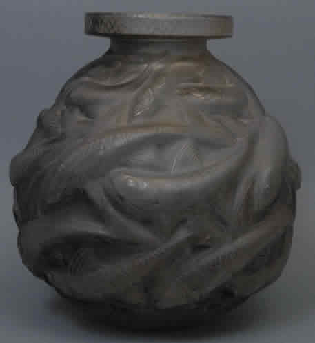 Rene Lalique Vase Salmonides