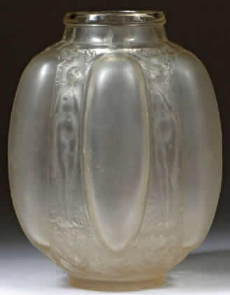 Rene Lalique Vase Six Figurines Et Masques