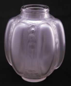 Rene Lalique Vase Six Figurines Et Masques