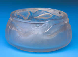 Rene Lalique Six Hirondelles en Basse Taille Cire Perdue Coupe