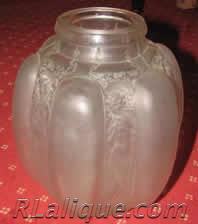 Rene Lalique Vase Six Figurines et Masques