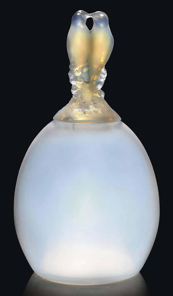 Rene Lalique Covered Vase Tourterelles