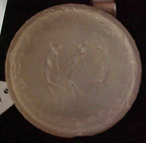 Rene Lalique Powder Box Trois Figurines