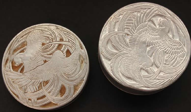 Rene Lalique Powder Box Fleurs D'Amour
