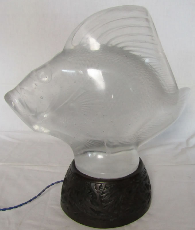 Rene Lalique Decoration Gros Poisson Vagues
