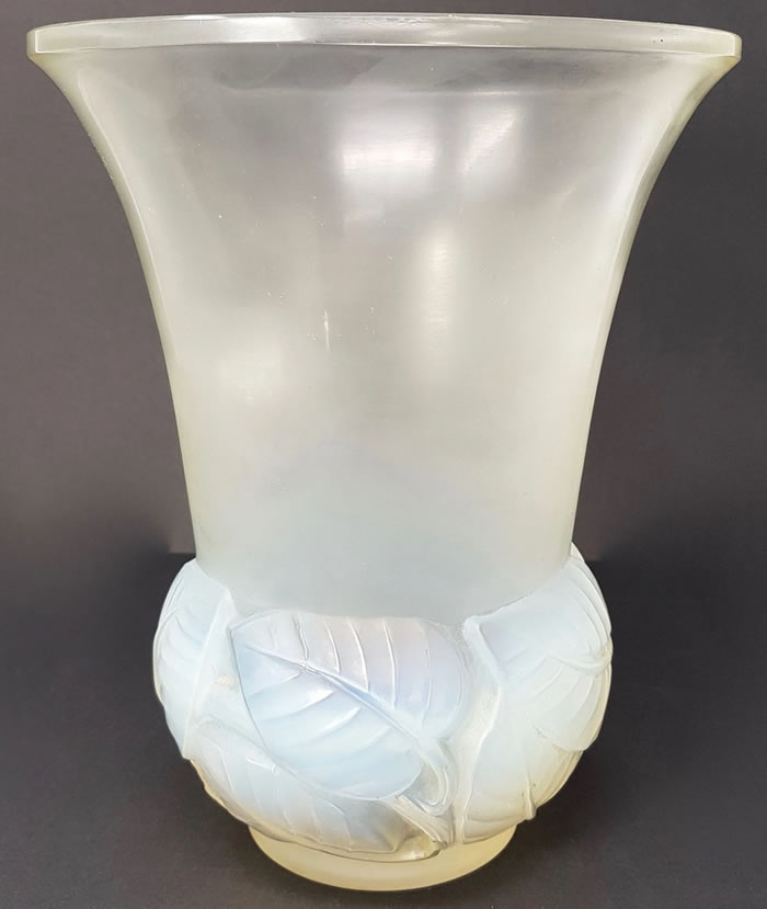 Rene Lalique Vase Lilas