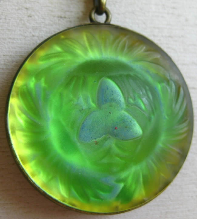 Rene Lalique Pendant Trois Marguerites