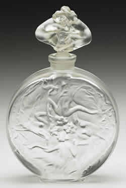 Rosace Figurines Lalique France Crystal Perfume Bottle With Deux Figurines Stopper. This Was One Of Two Different Stoppers Used Before The War. The Original Design Was A Fan Shaped Stopper.
