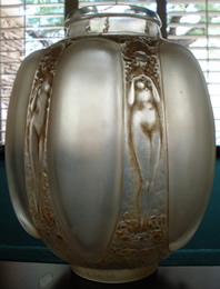 R Lalique Vase Six Figurines Et Masques